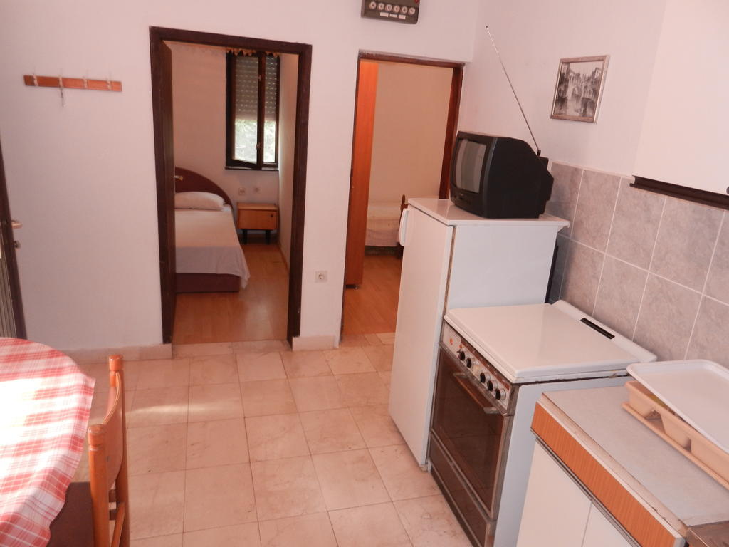 Apartments Sino More Tivat Bagian luar foto