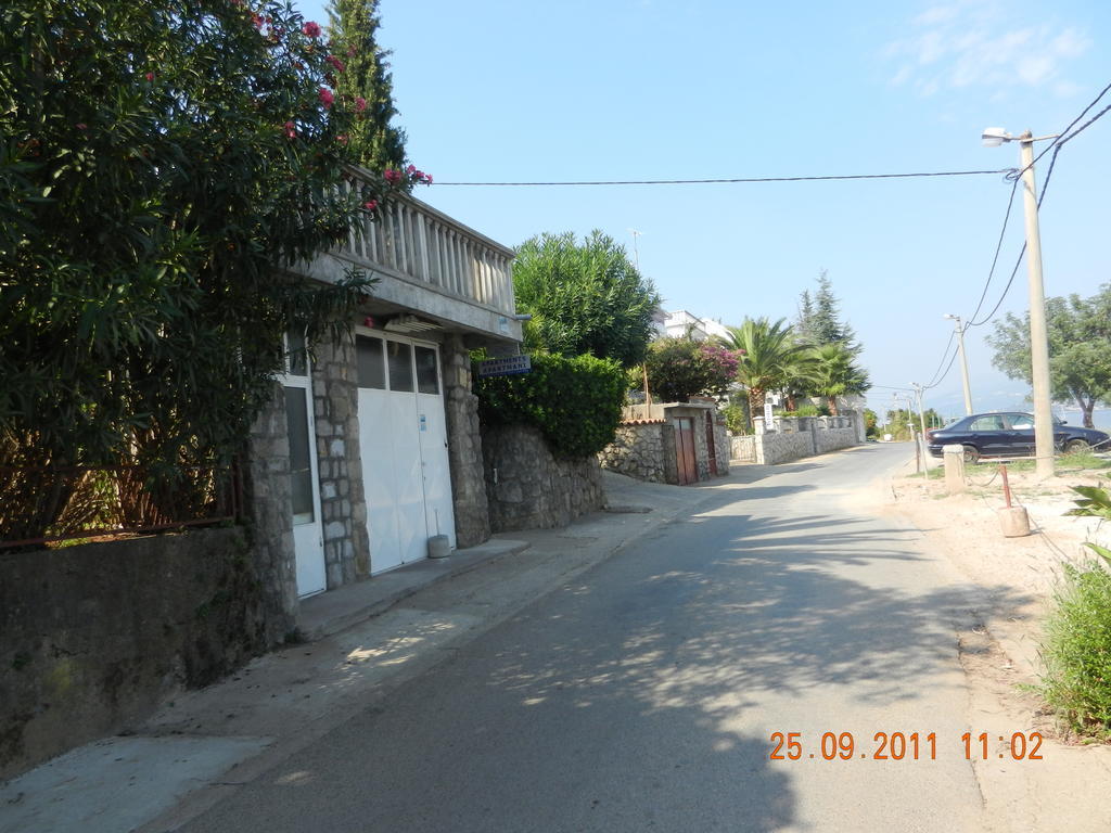 Apartments Sino More Tivat Bagian luar foto