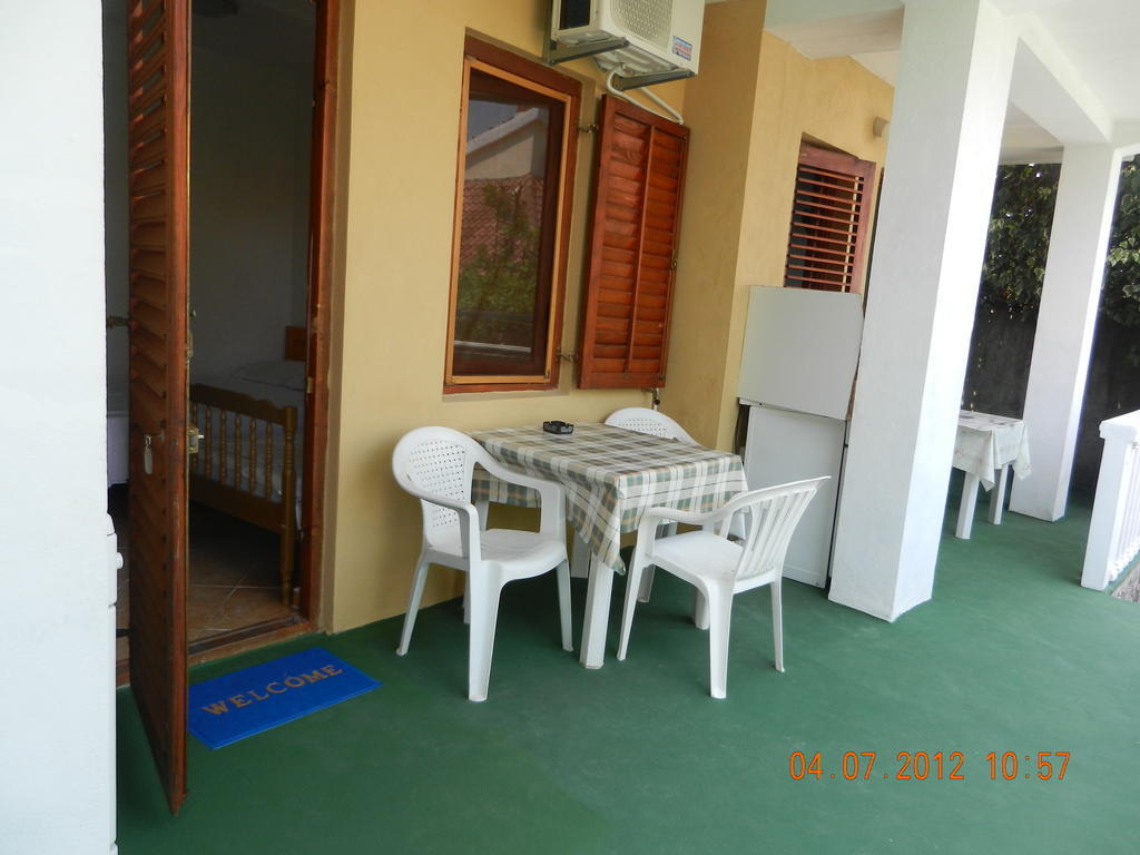 Apartments Sino More Tivat Bagian luar foto